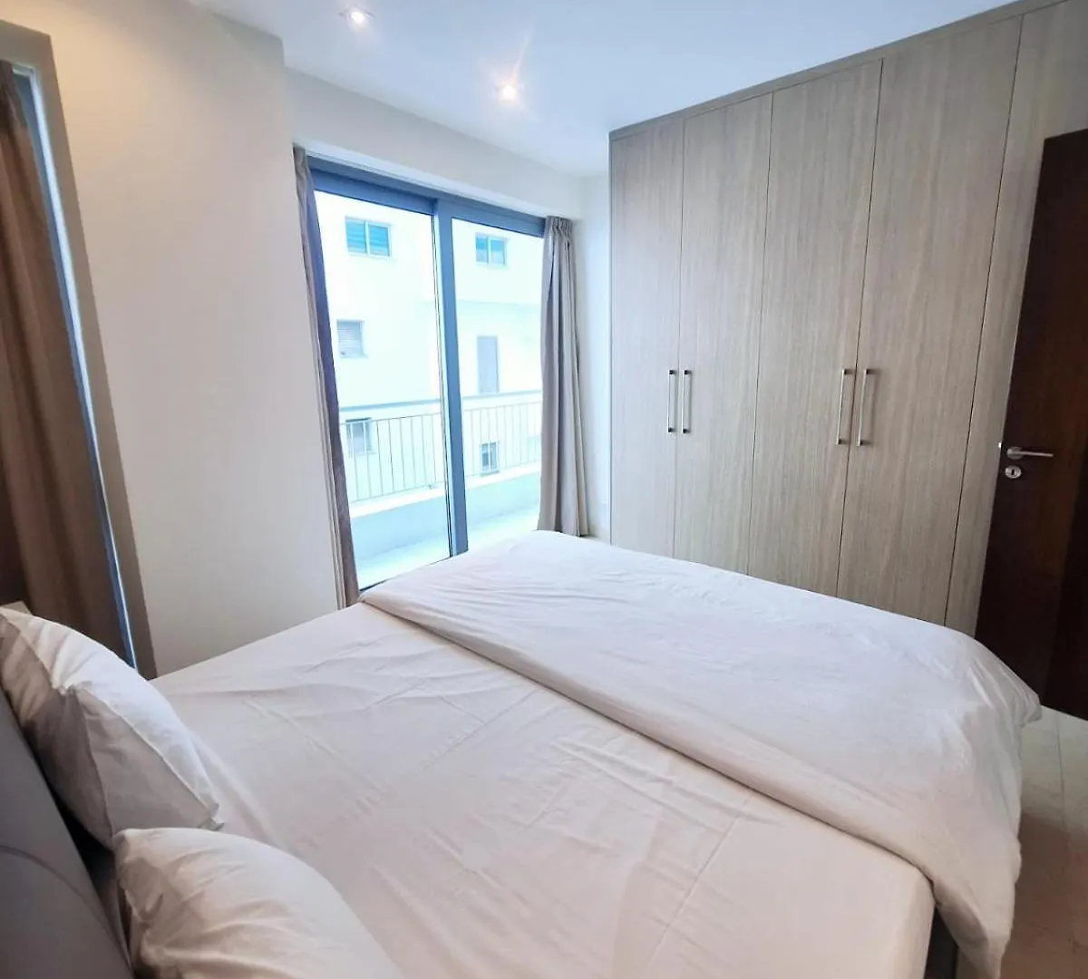Aphrodite Plaza Lárnaka Apartmanhotel